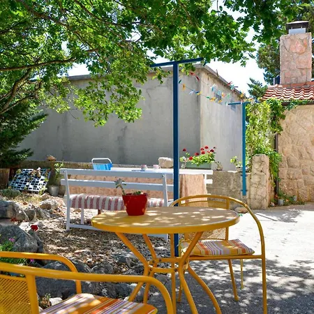 Appartement In With Wifi Starigrad Paklenica